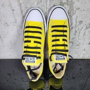 Men’s Converse Low Top Sneakers Yellow Black Size 10 Pre-Owned